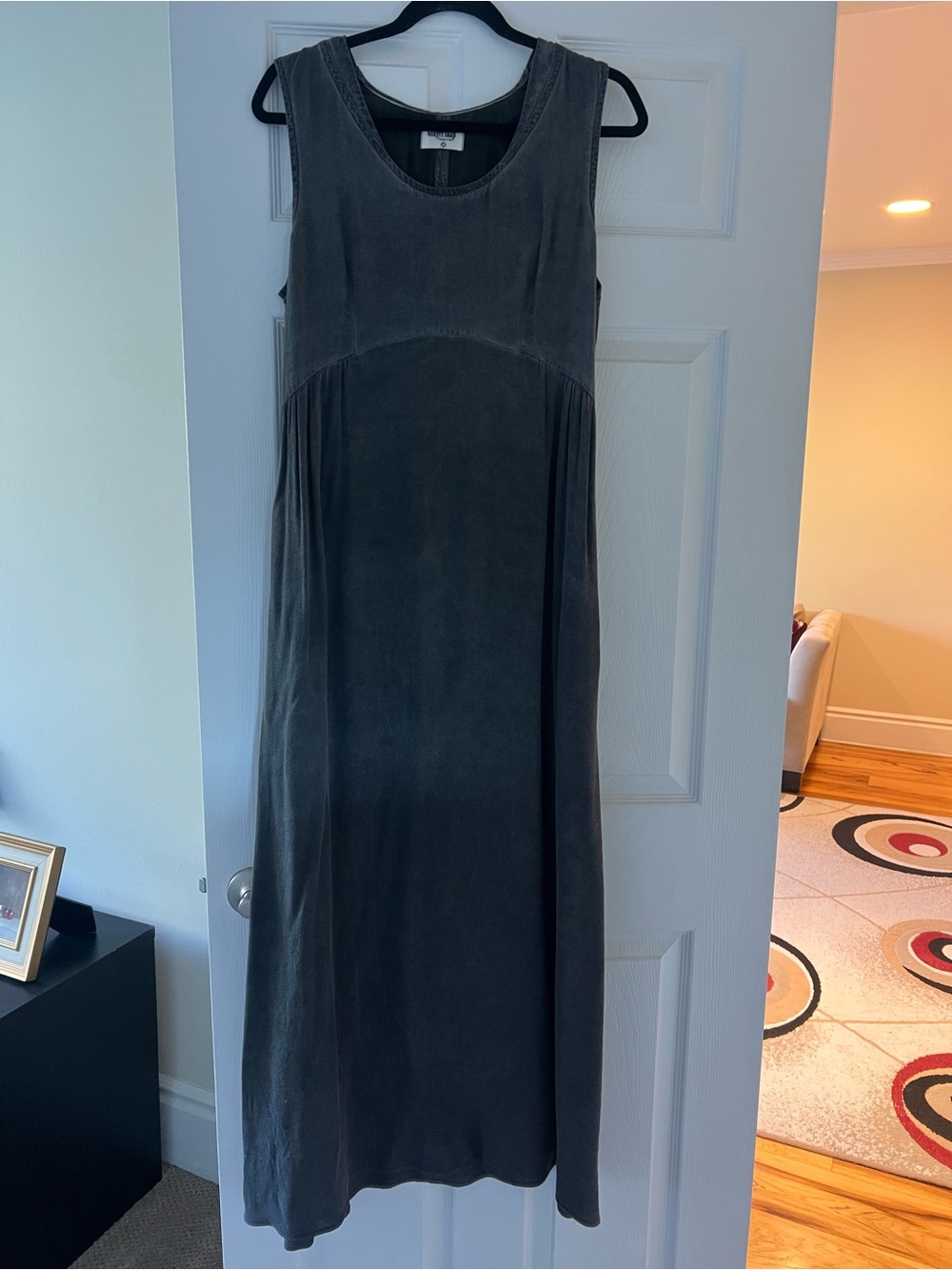 Sleeveless Gray Maxi Dress - Brand: